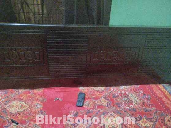 খাট+ ওয়ারড্রপ